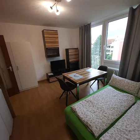 Apartment 2 Min Tram 10 Min U-train S-train Close To Citycenter